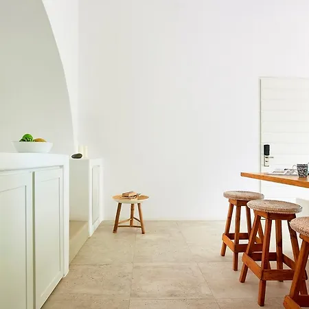 Unique Milos Suites Pollonia Zimmer foto